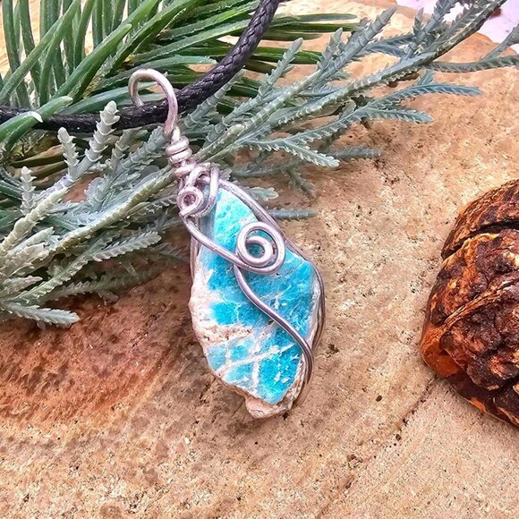 Nature Amazonite Raw Stone Wire Wrapped Pendant Necklace - Picture 4 of 10